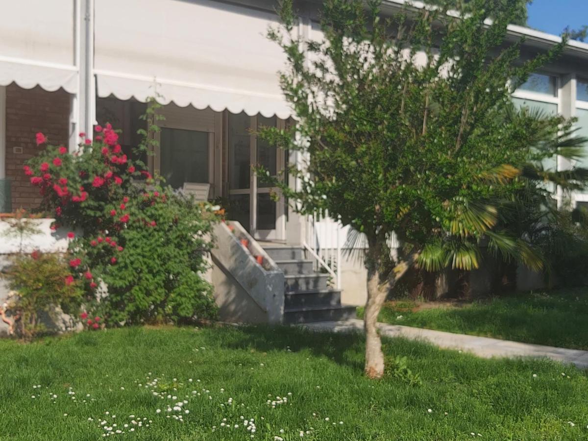 Banchette D'Ivrea Villa Silvia Olivetti מראה חיצוני תמונה